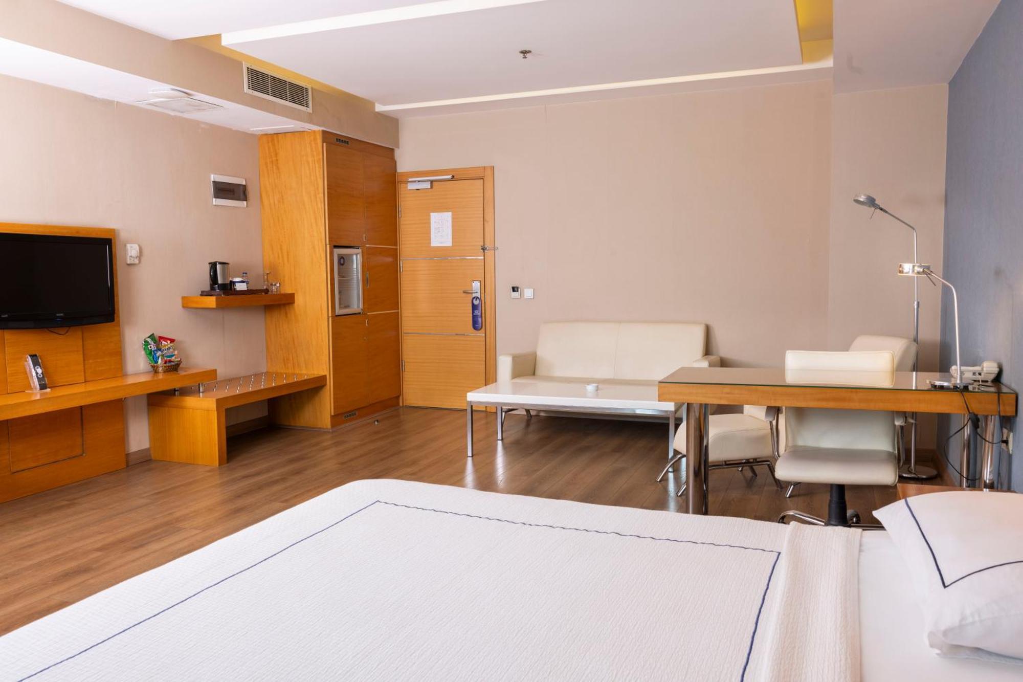 Anemon Kent Cigli Otel Esmirna Exterior foto